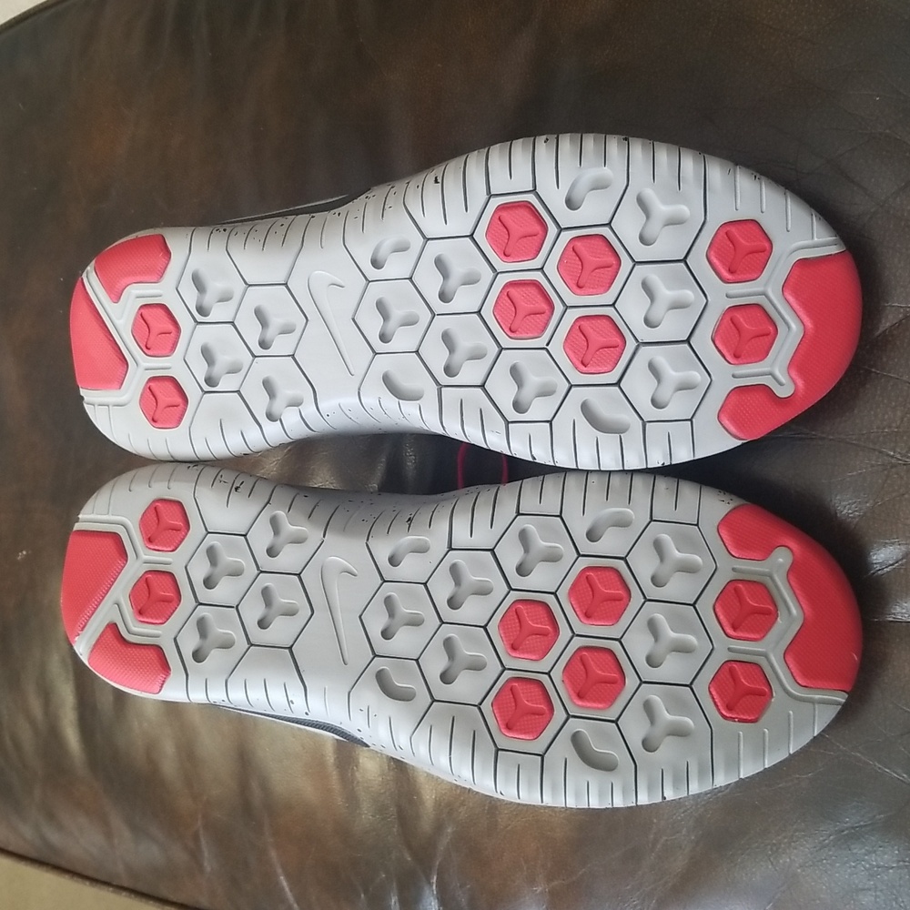 Nike Free Run Ohio State Buckeyes Running Shoes - Picture 7 of 10